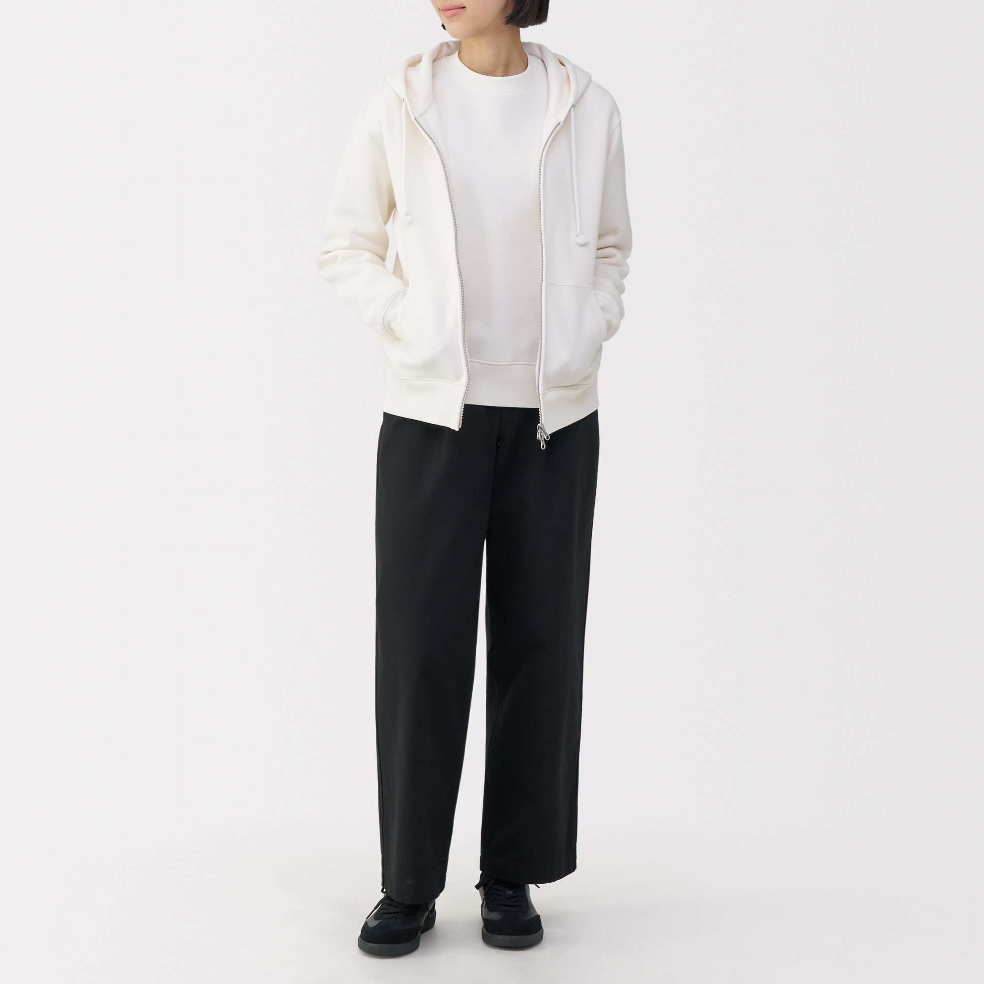 婦人　柔らかい中敷を使用した　コンビネーションスニーカー