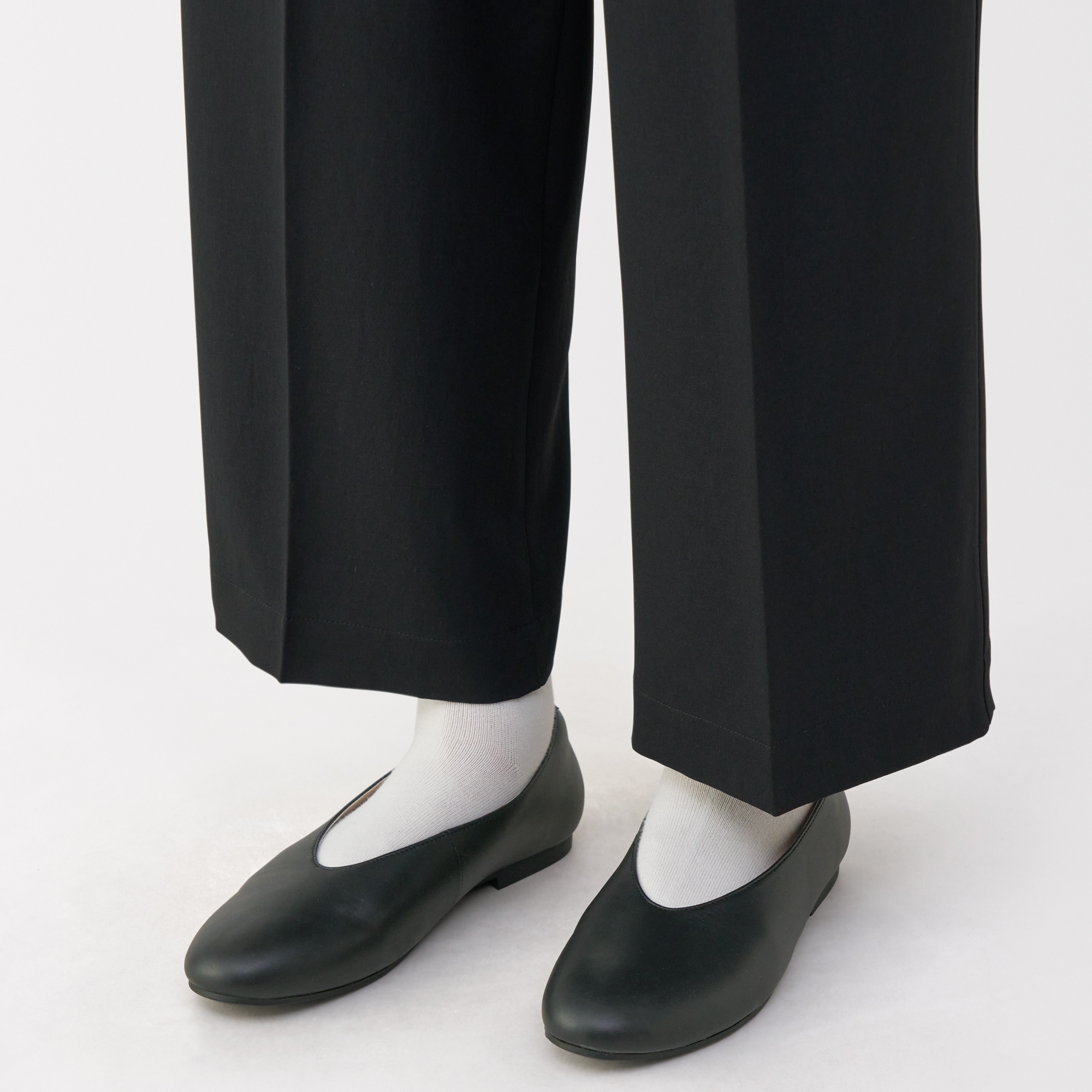 婦人　疲れにくい　レザー深履きシューズ