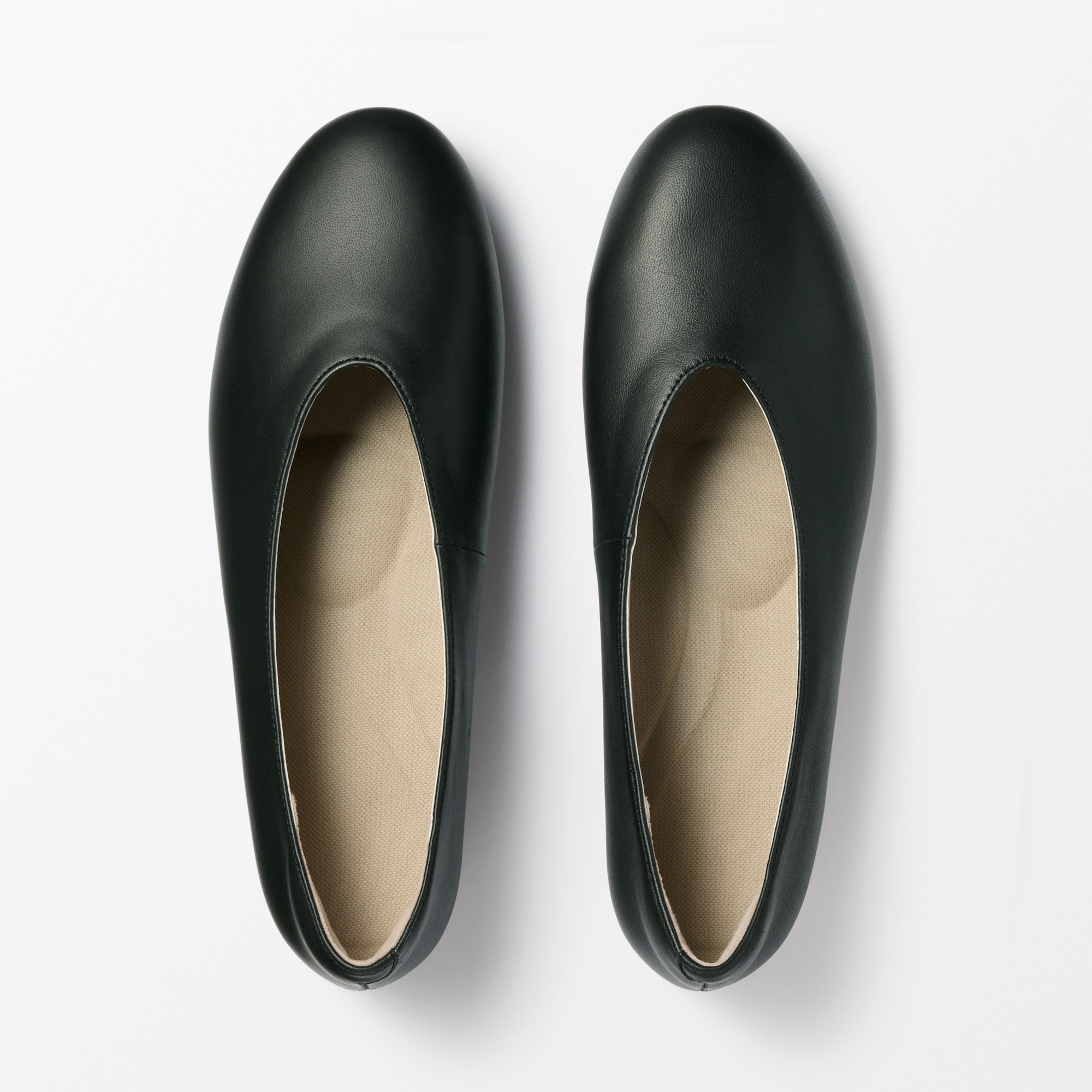 婦人　疲れにくい　レザー深履きシューズ