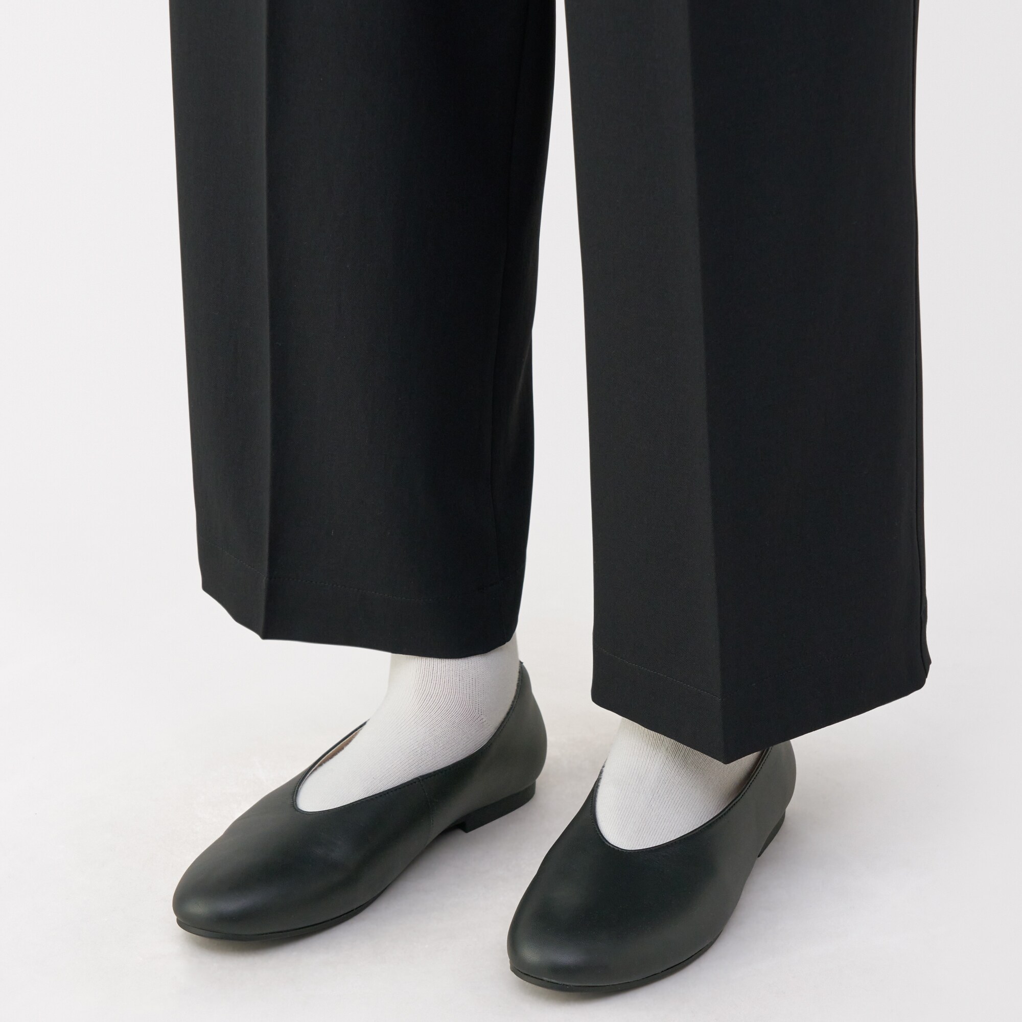 婦人　疲れにくい　レザー深履きシューズ