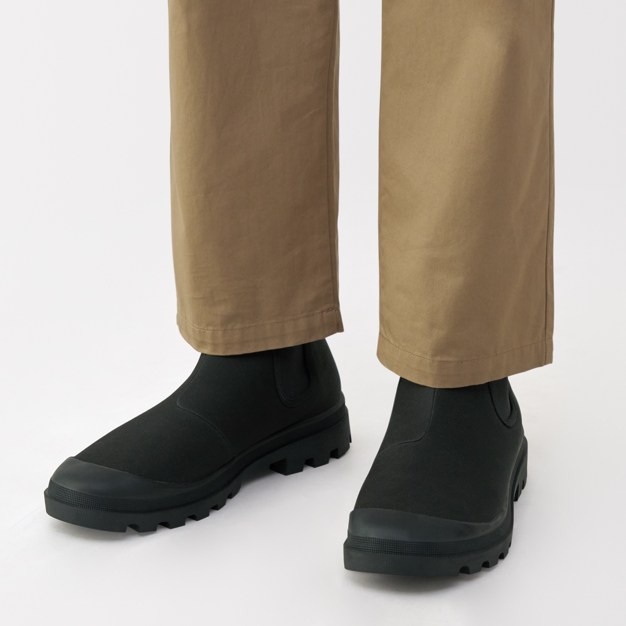 紳士　柔らかい中敷を使用した　撥水サイドゴアブーツ