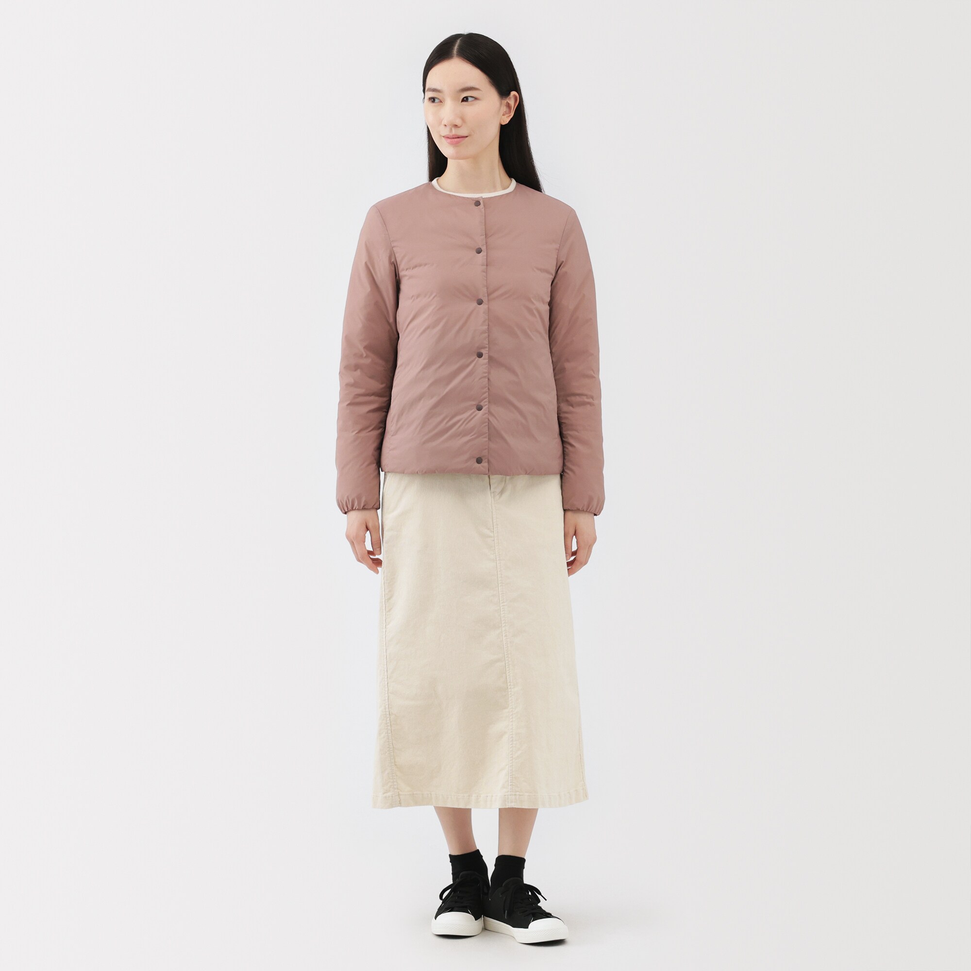 婦人　軽量ダウンポケッタブルノーカラージャケット