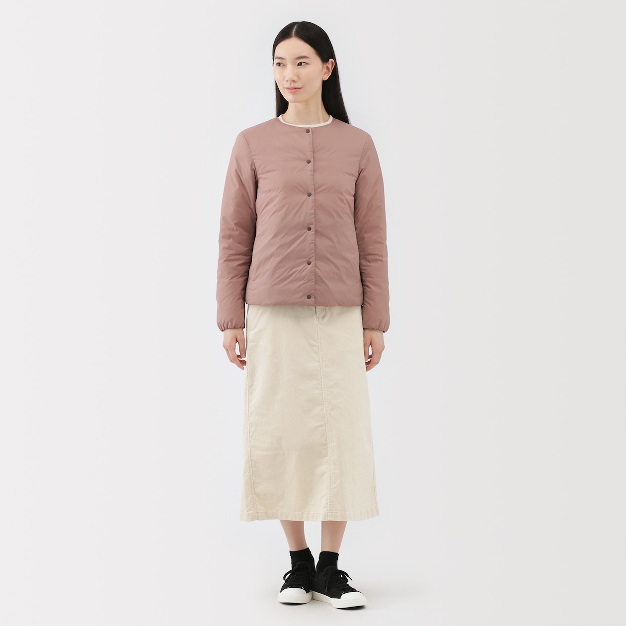 婦人　軽量ダウンポケッタブルノーカラージャケット