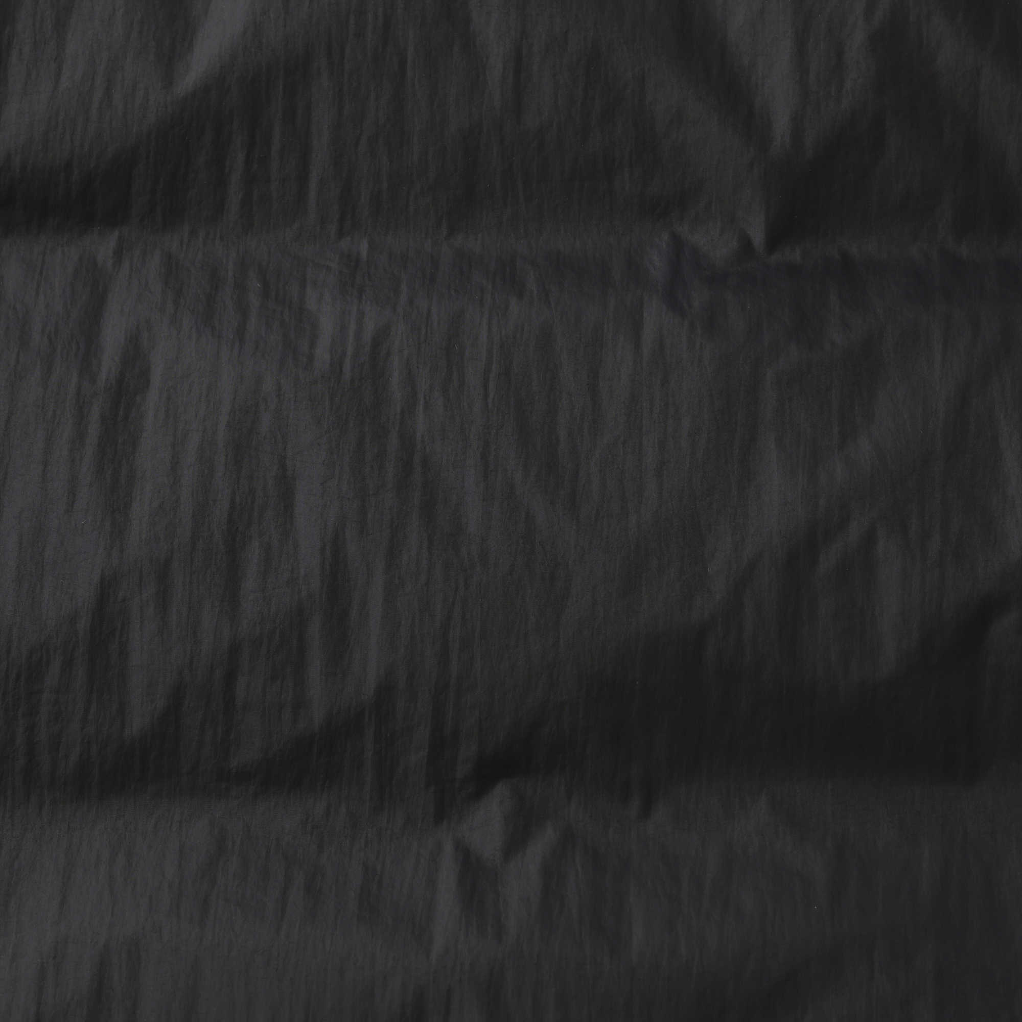 婦人　軽量ダウンポケッタブルノーカラーロングベスト