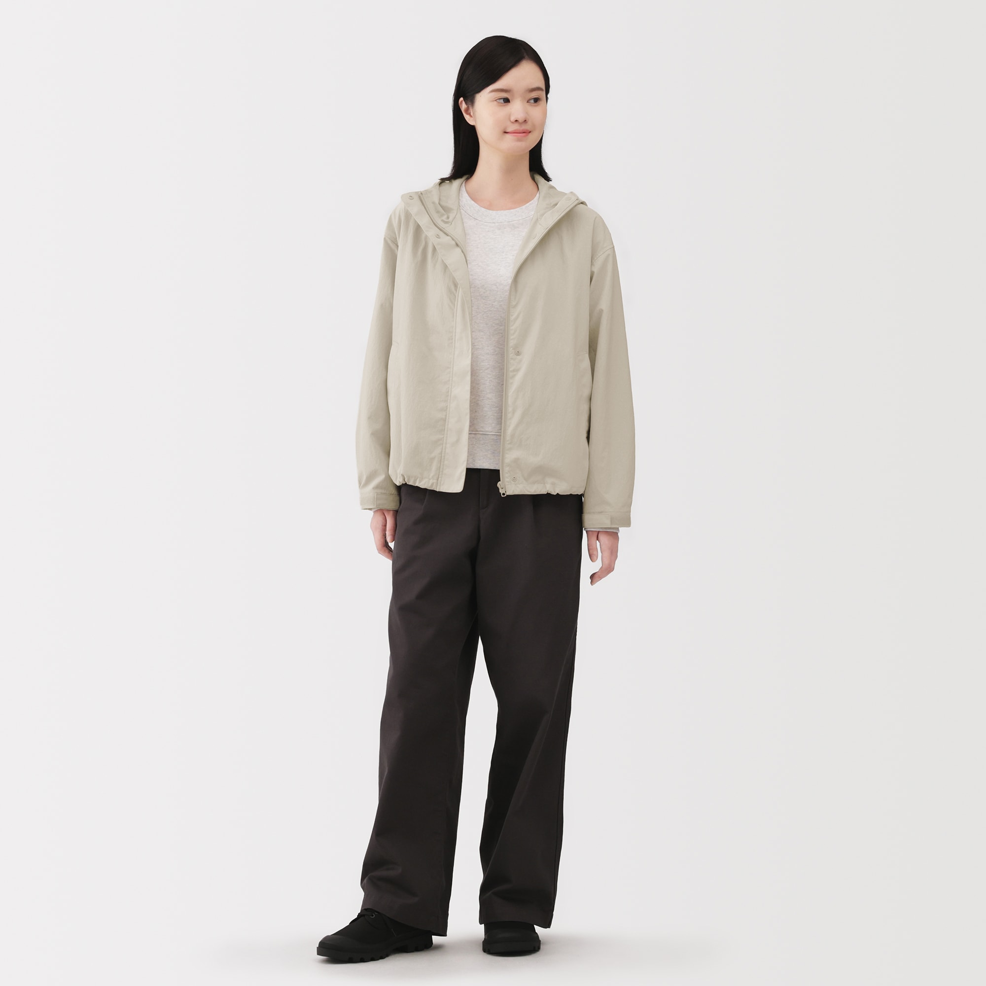 婦人　撥水ＵＶカットポケッタブルフードジャケット