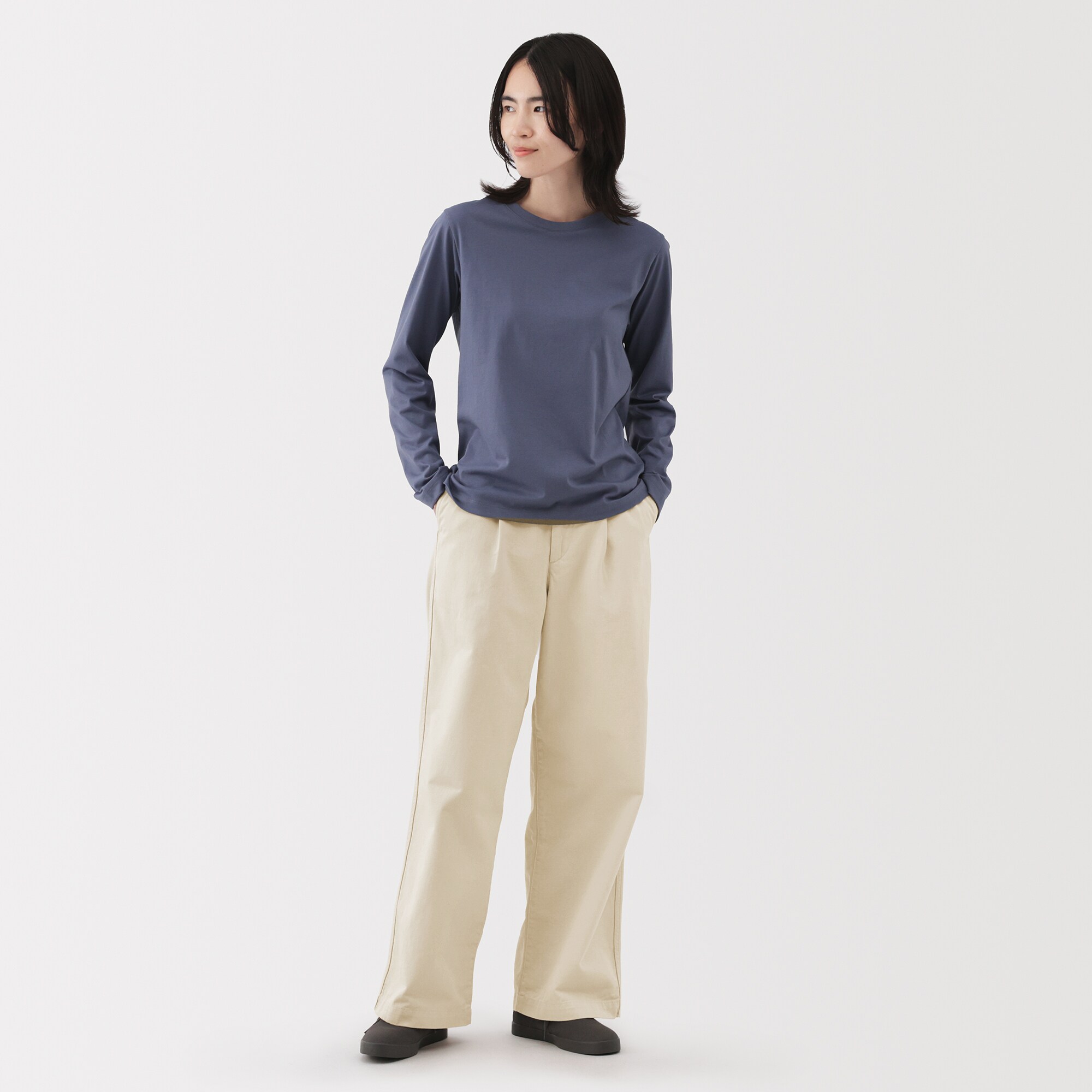 婦人　ムラ糸　チノタックワイドパンツ