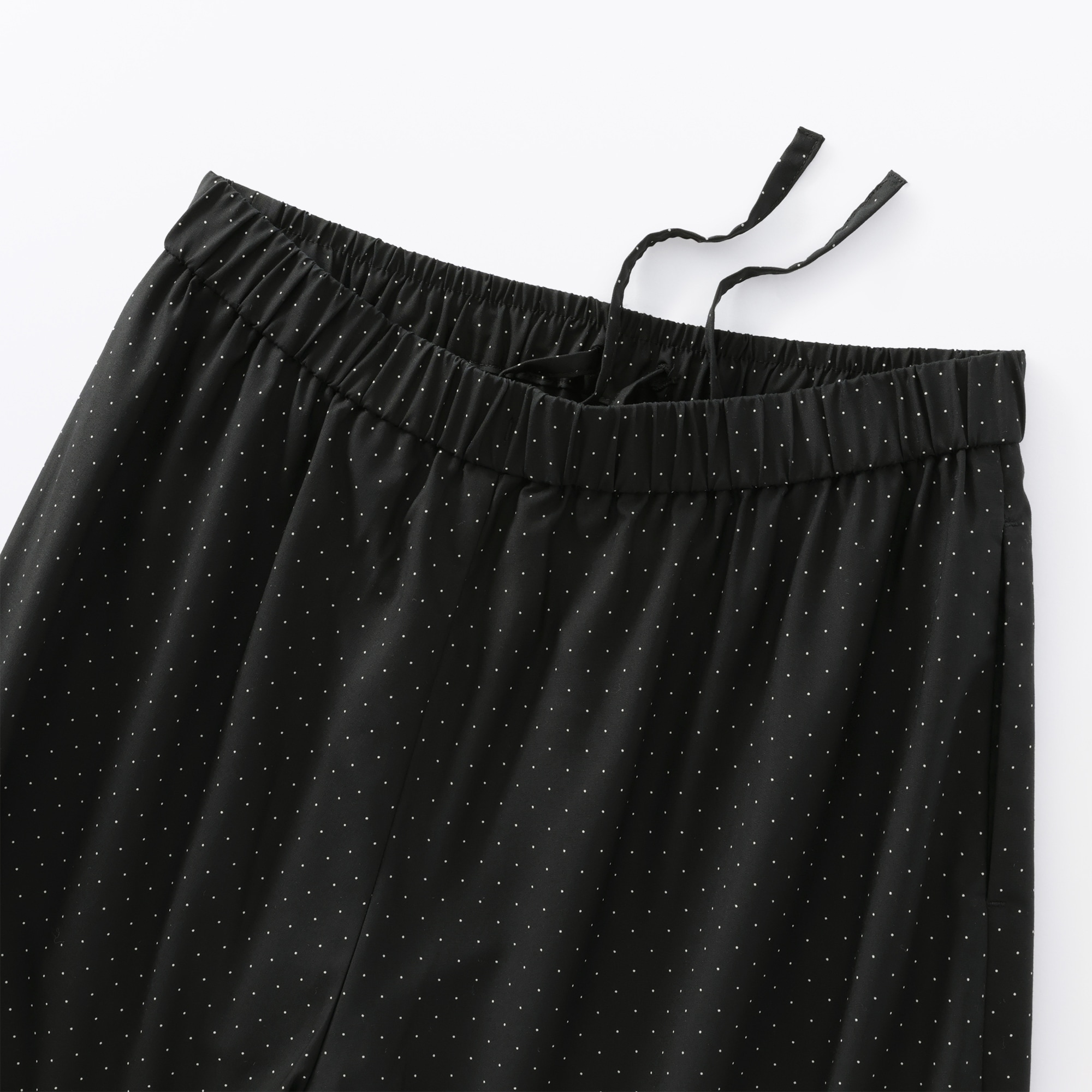 婦人　なめらか　リヨセル混イージーワイドパンツ