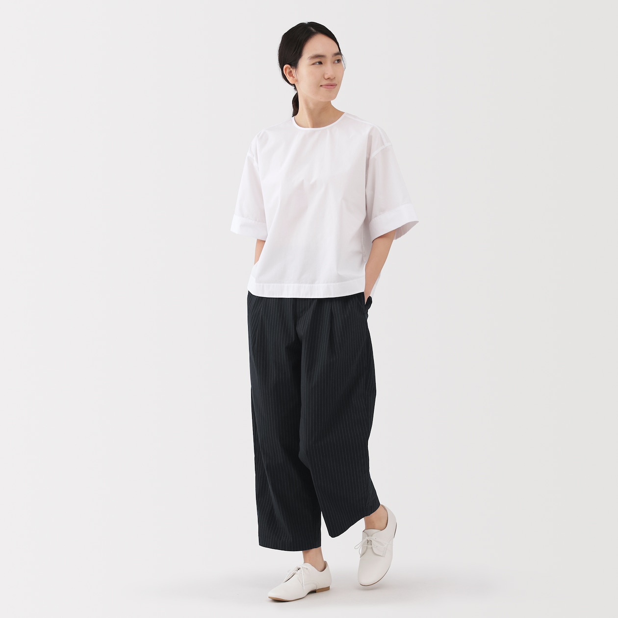 婦人　乾きやすい　ブロードワイドテーパードパンツ