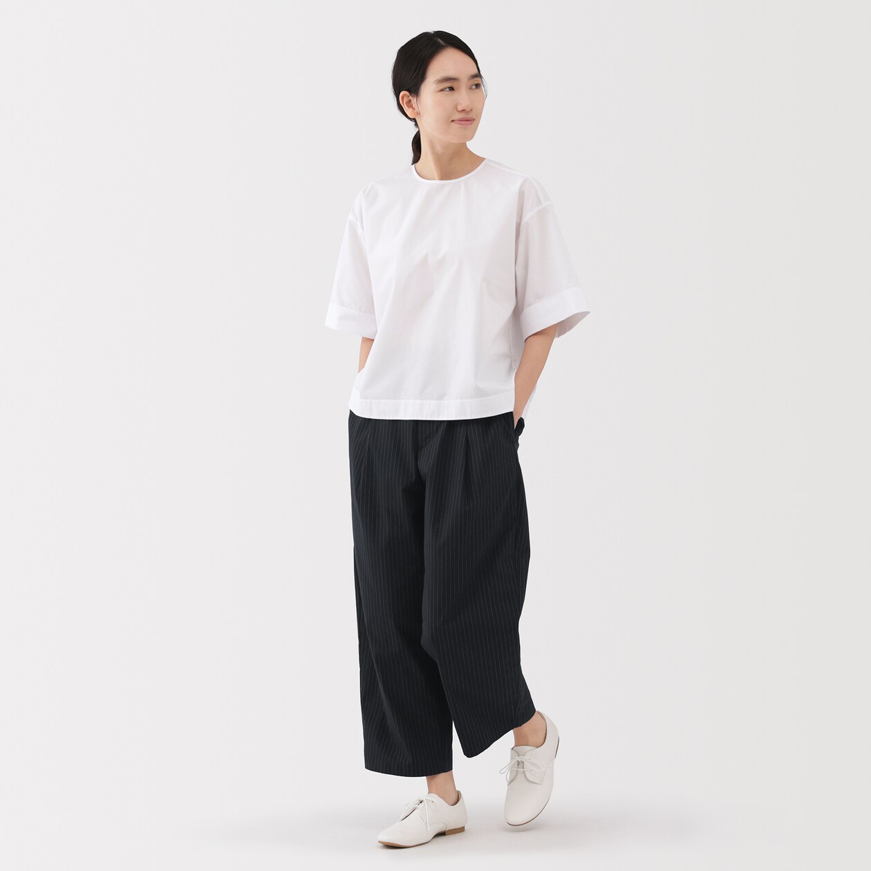 婦人　乾きやすい　ブロードワイドテーパードパンツ