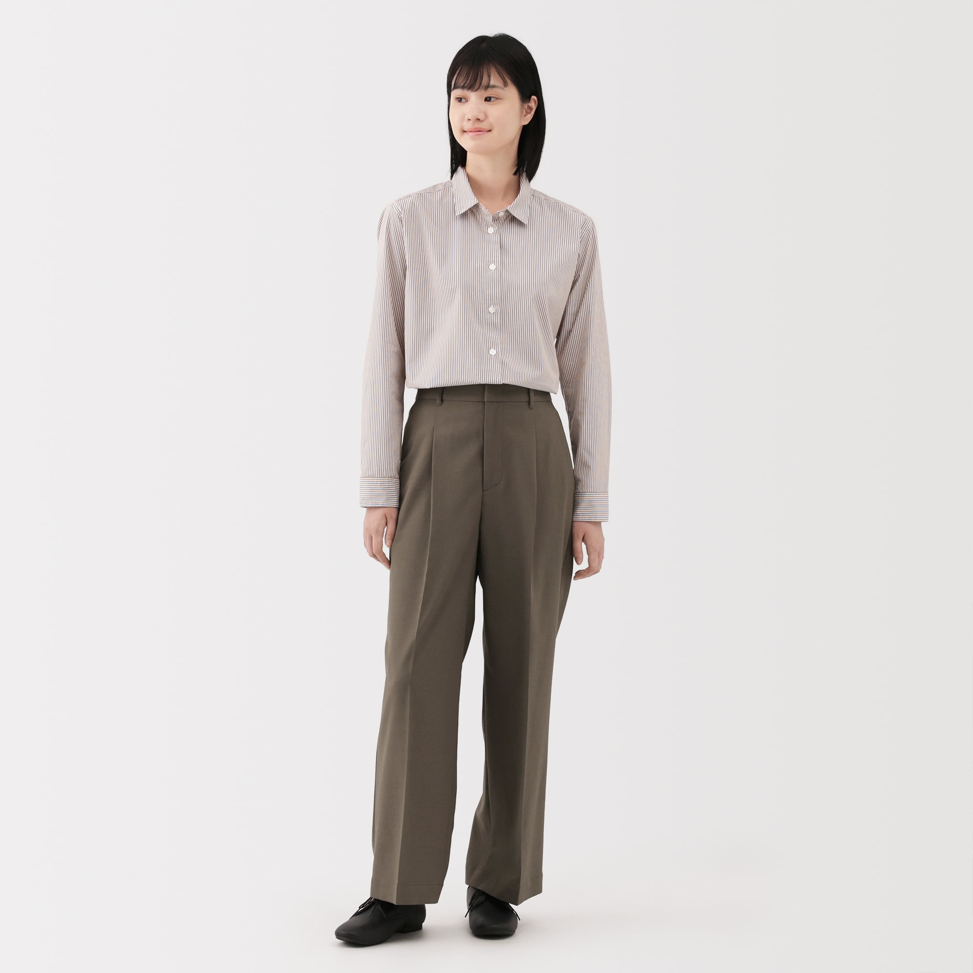 婦人 撥水ストレッチ タックストレートパンツ | 無印良品