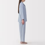 婦人　脇に縫い目のない　二重ガーゼ長袖パジャマ