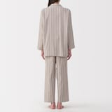 婦人　脇に縫い目のない　二重ガーゼ長袖パジャマ