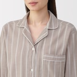 婦人　脇に縫い目のない　二重ガーゼ長袖パジャマ