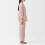 婦人　ヘリンボーンガーゼ　スタンドカラー八分袖パジャマ