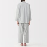 婦人　脇に縫い目のない　フランネル長袖パジャマ