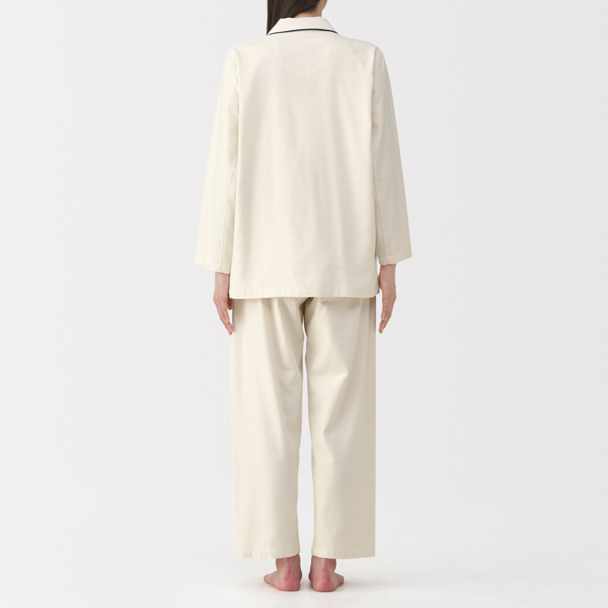 婦人　脇に縫い目のない　フランネル長袖パジャマ