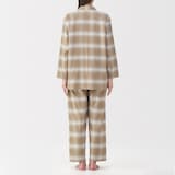 婦人　脇に縫い目のない　フランネル長袖パジャマ