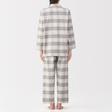 婦人　脇に縫い目のない　フランネル長袖パジャマ