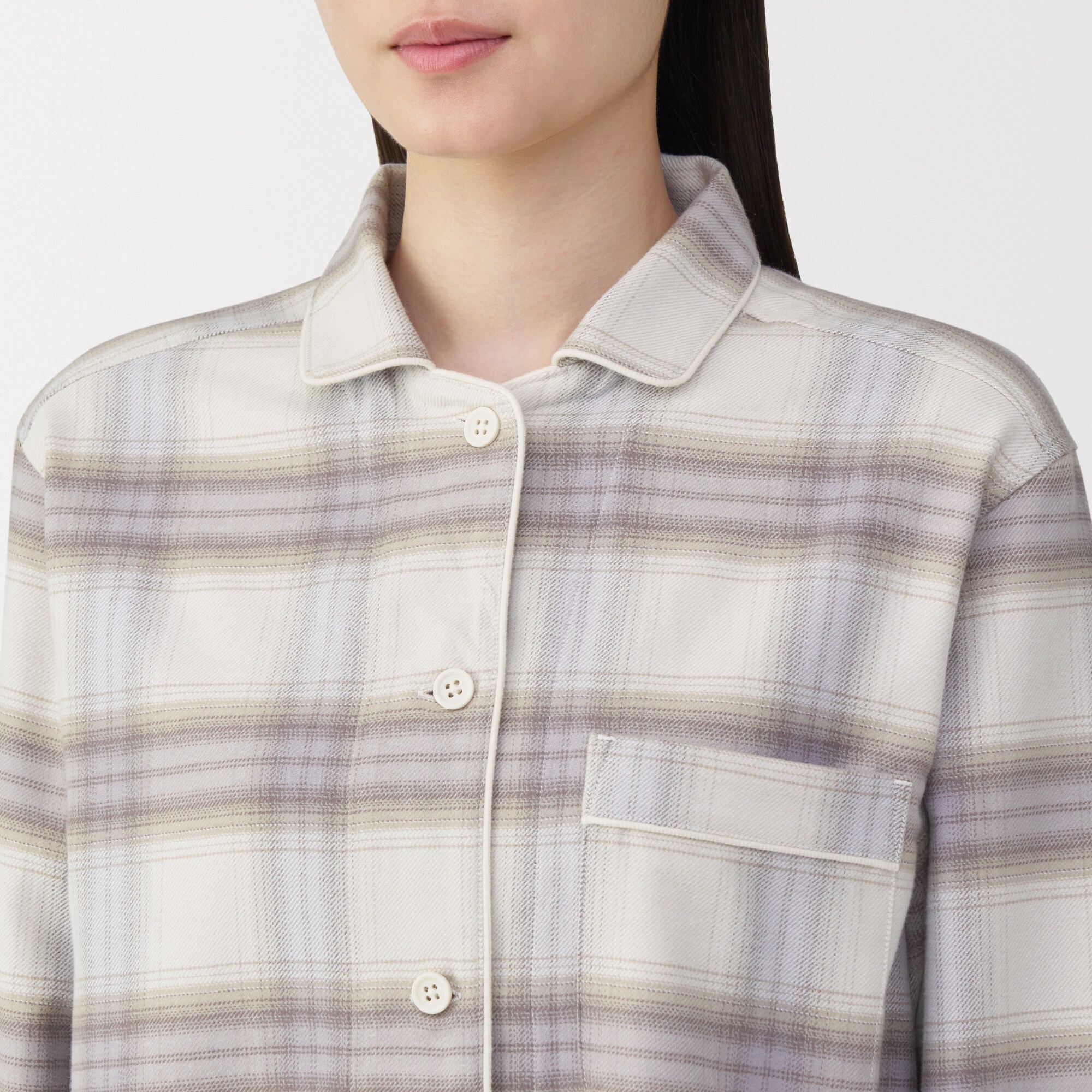 婦人　脇に縫い目のない　フランネル長袖パジャマ