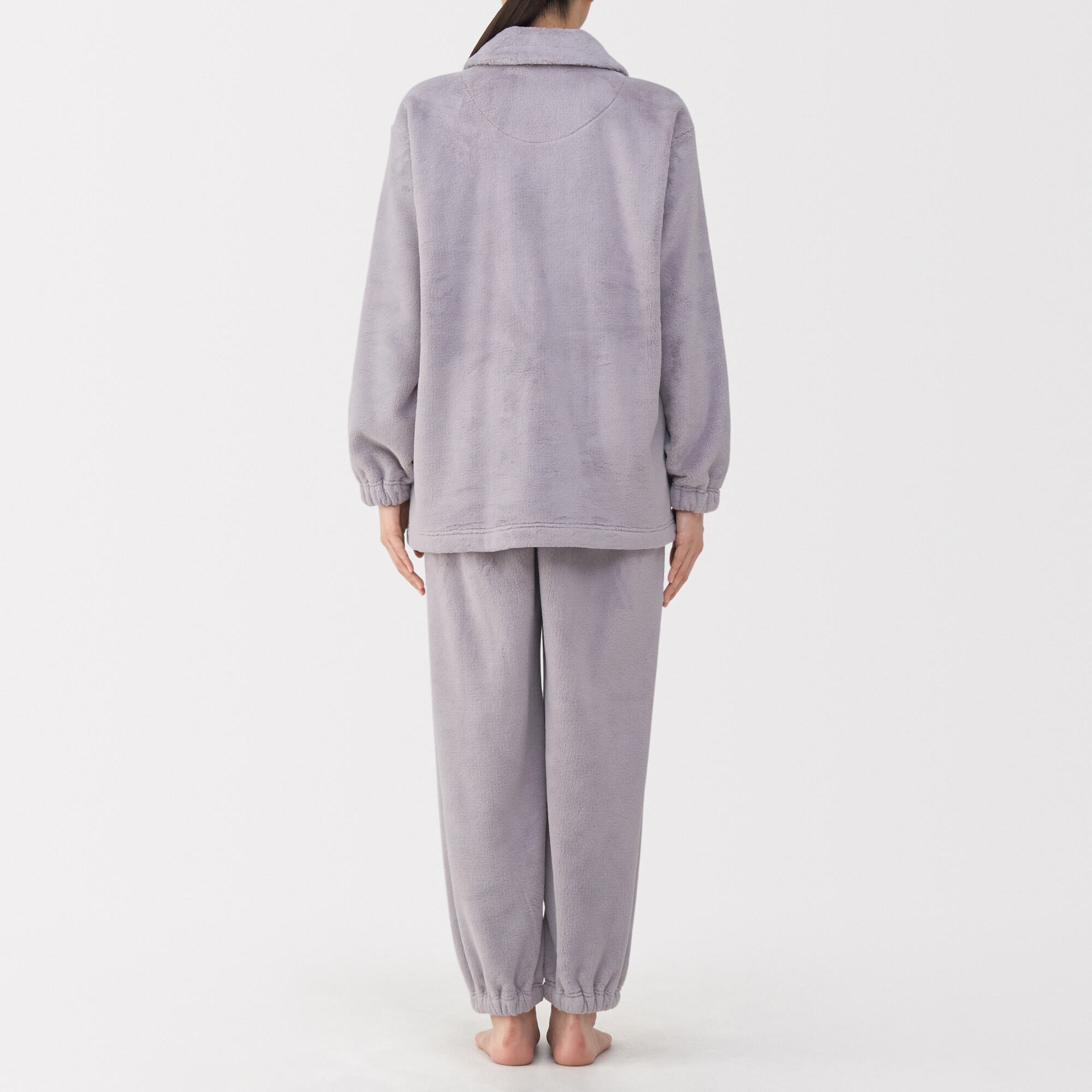 婦人　静電気が起きにくい　着る毛布パジャマ