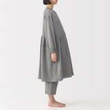 産後も使える　二重ガーゼ長袖パジャマ