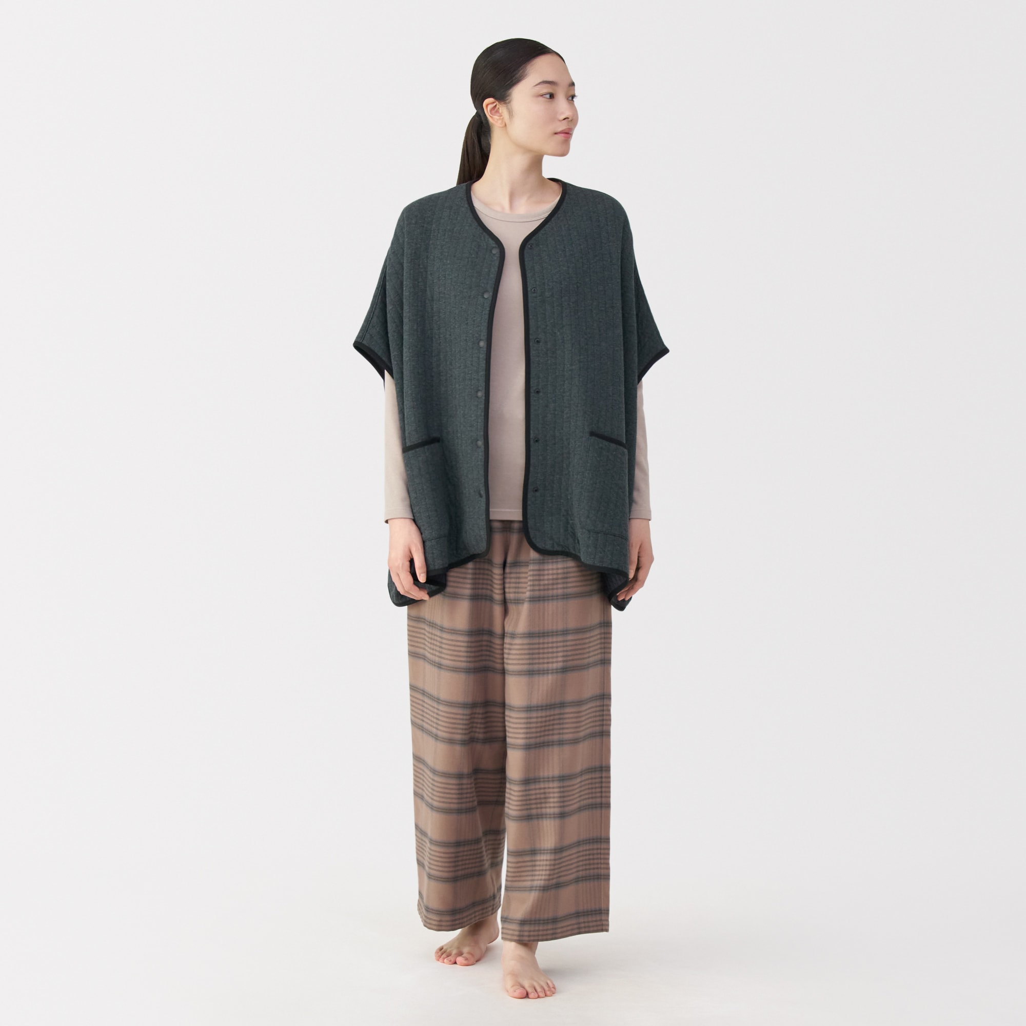 婦人　コットン混キルト　ポンチョ