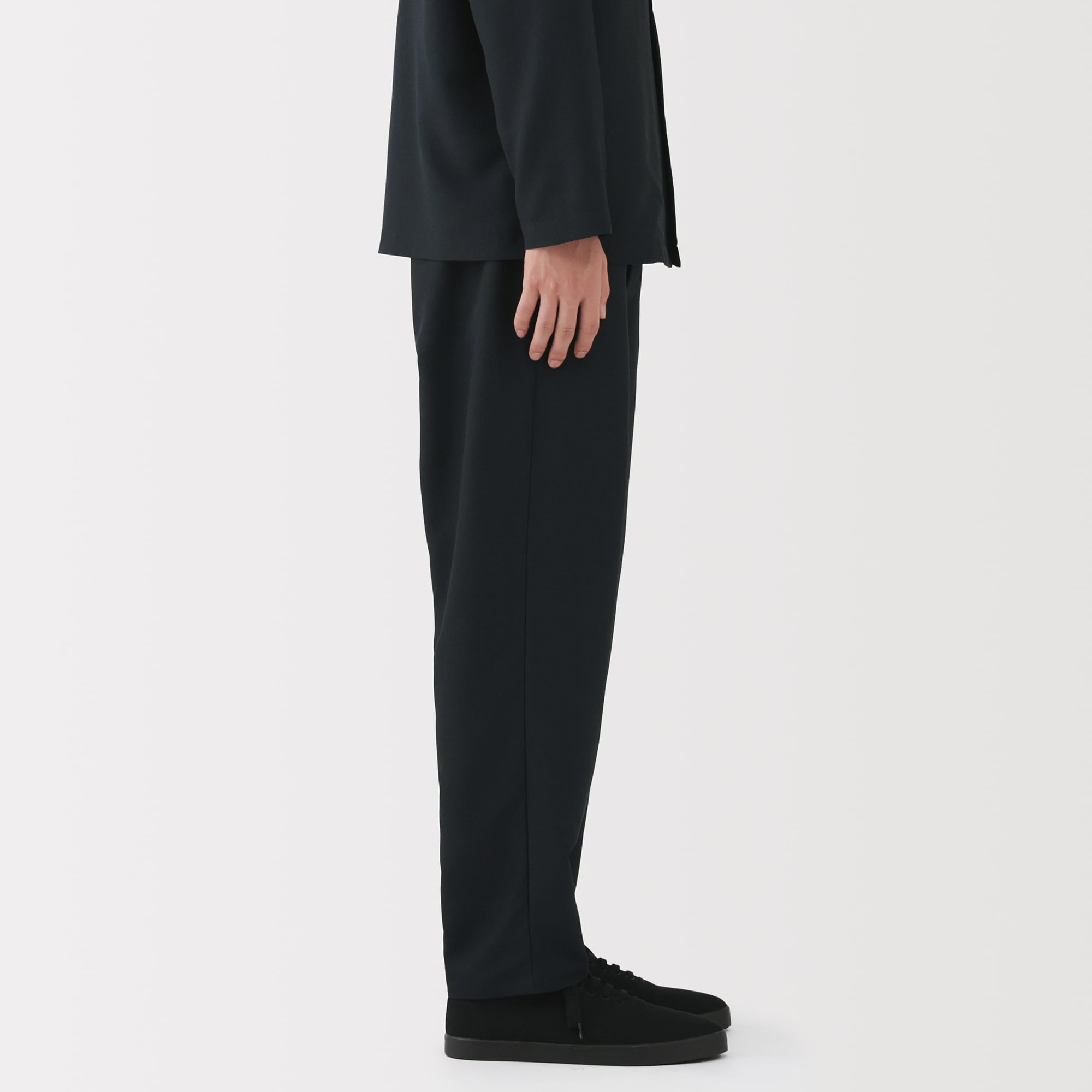 無印良品 紳士　風を通すストレッチテーパードパンツ スモーキーブルー&Dネイビー 紳士 風を通すストレッチテーパードパンツ | 無印良品