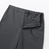 紳士　風を通すストレッチテーパードパンツ