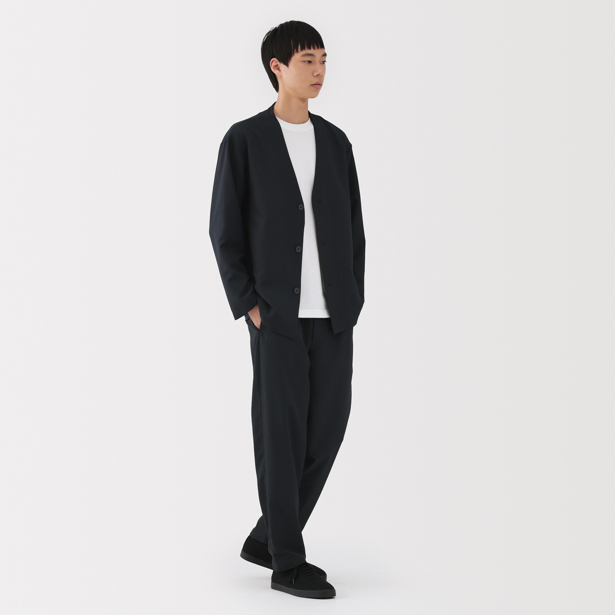 紳士　風を通すストレッチテーパードパンツ