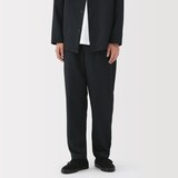 紳士　風を通すストレッチテーパードパンツ