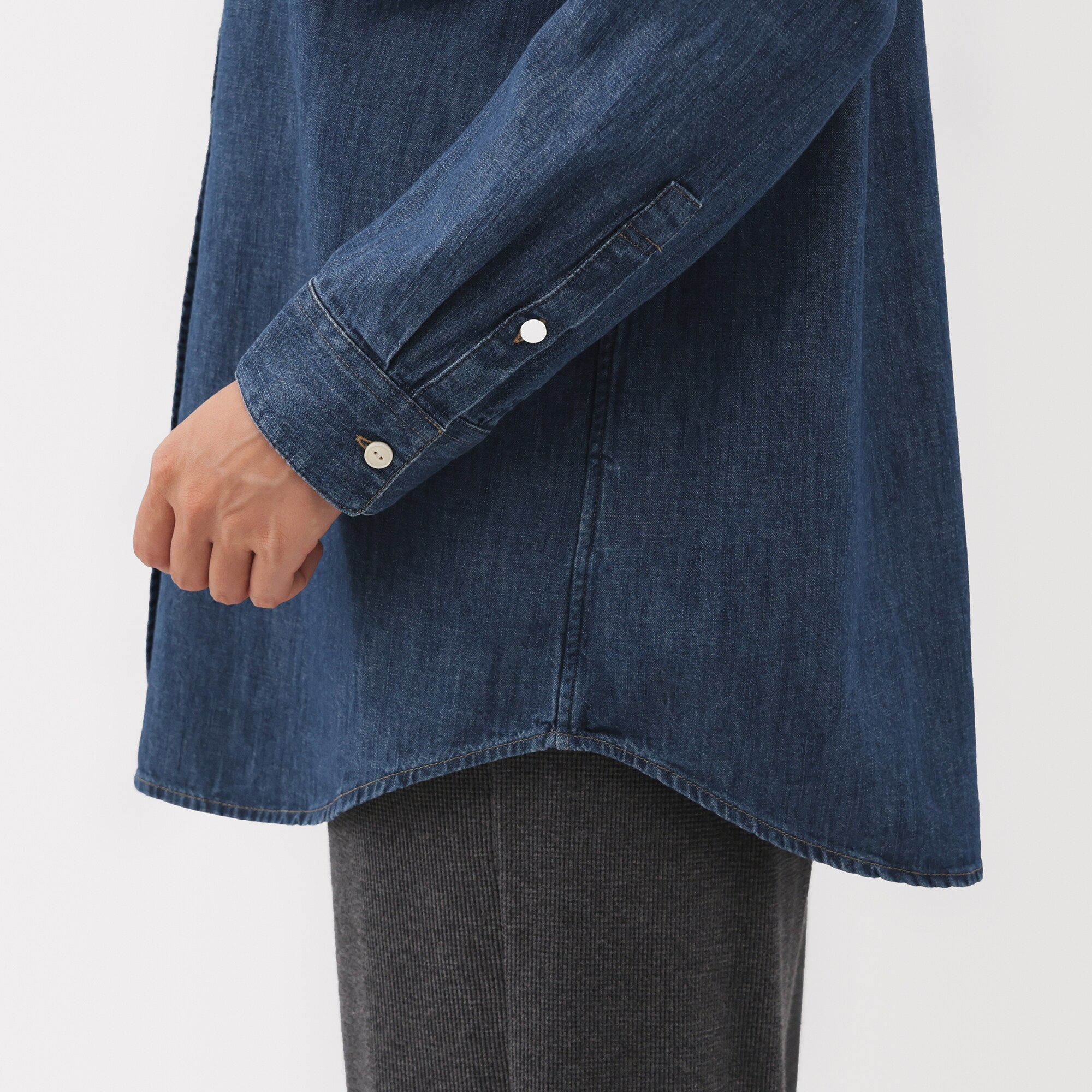 婦人　洗いざらし　デニムスタンドカラー長袖ロングシャツ