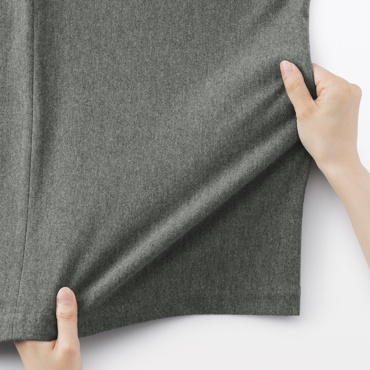 婦人　縦横ストレッチ起毛プルオーバー長袖ブラウス