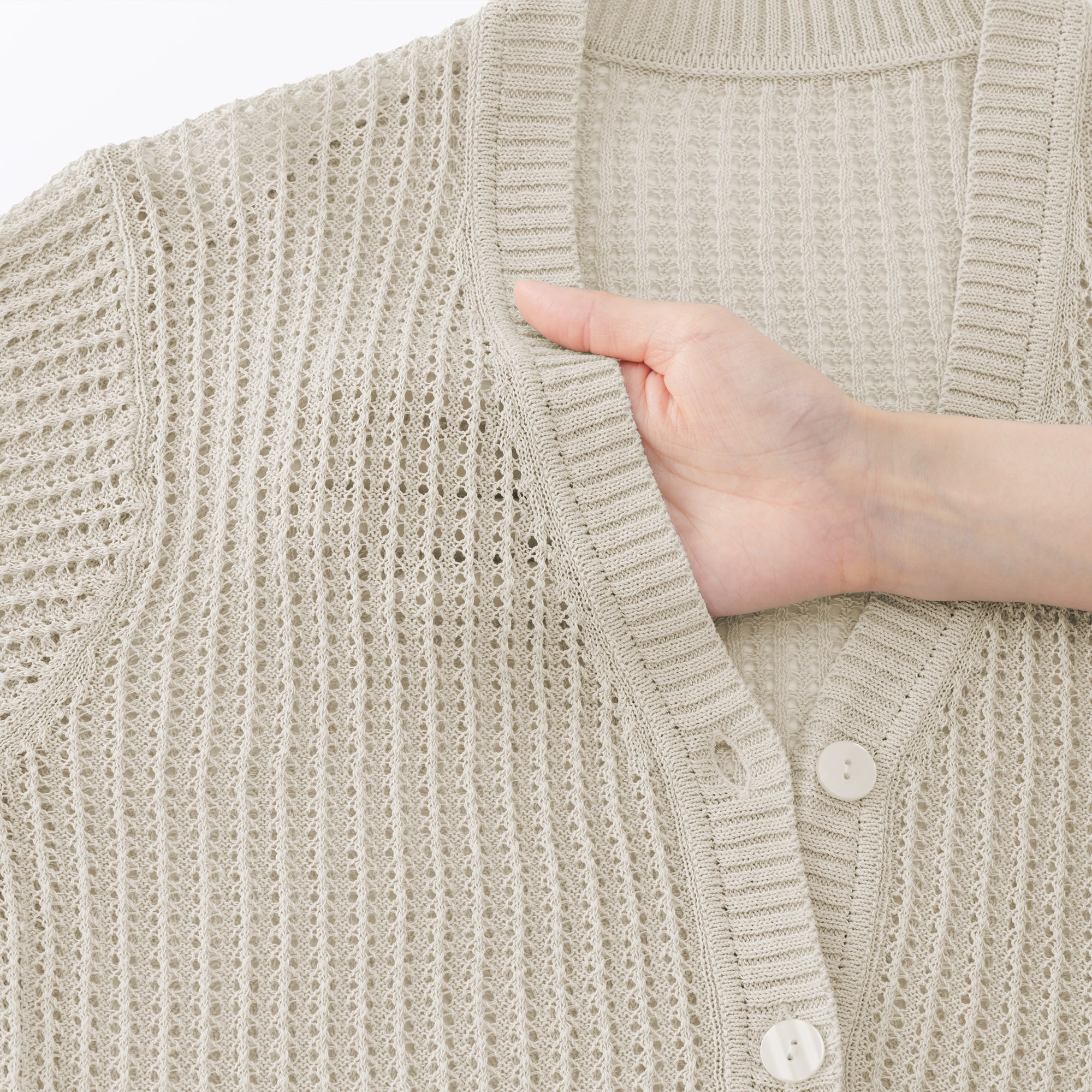 婦人　リネン混透かし編みＶネックカーディガン