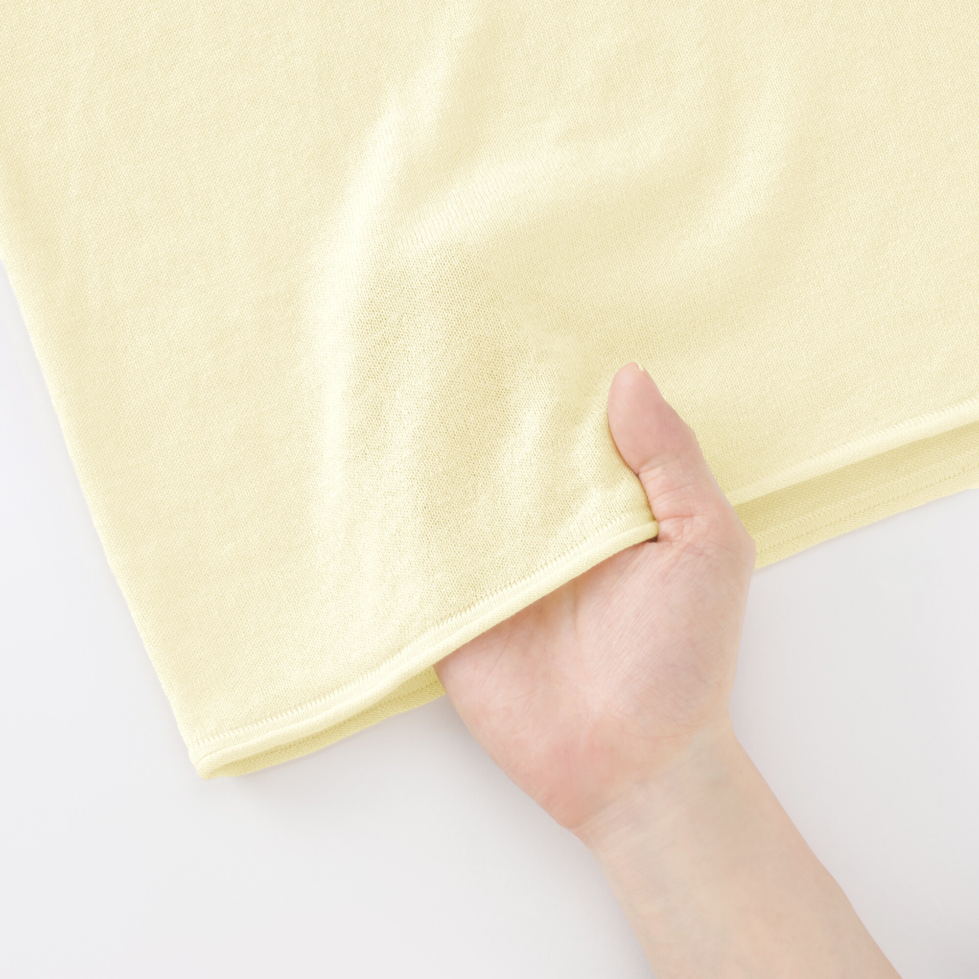 婦人　なめらか天竺編みシアークルーネックセーター