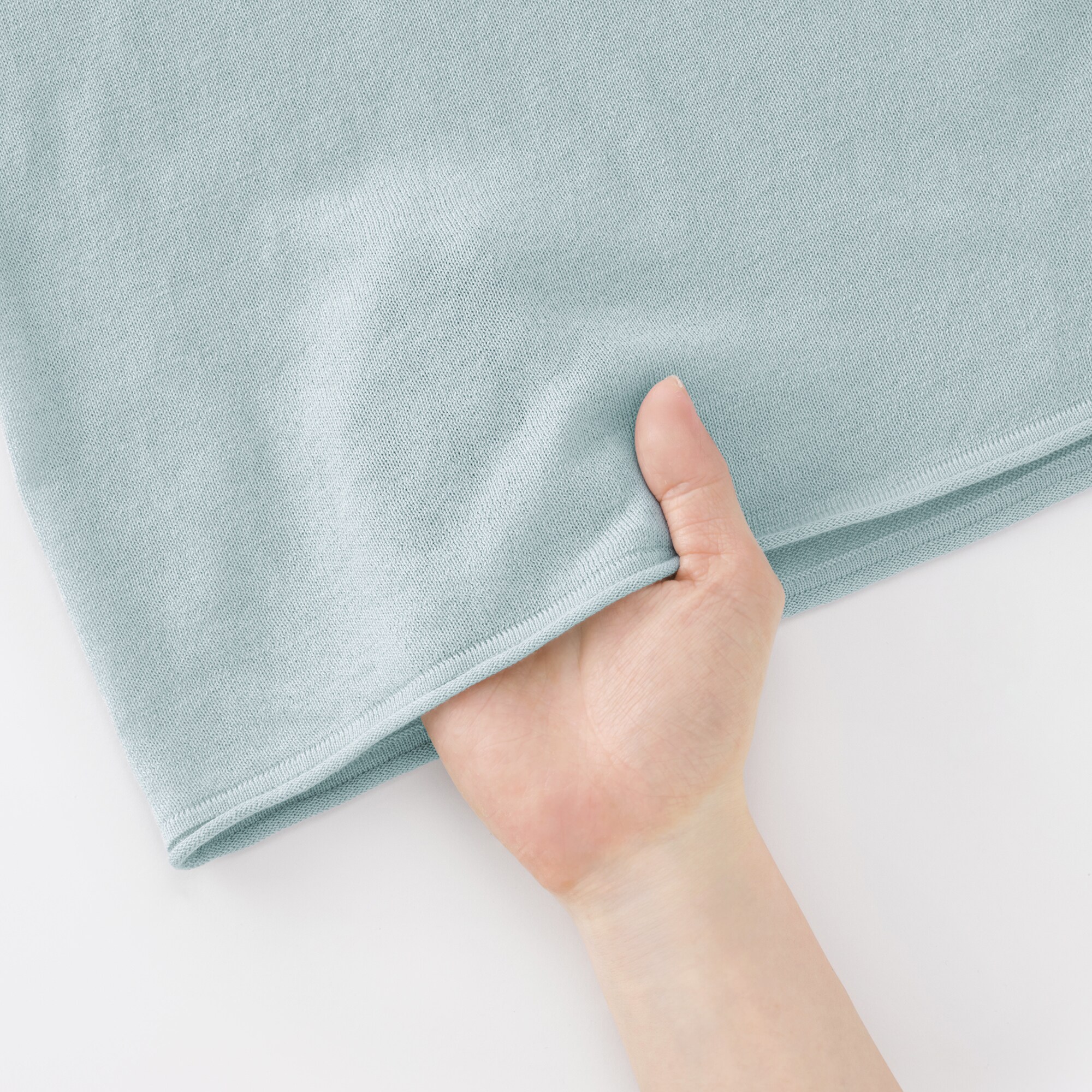 婦人　なめらか天竺編みシアークルーネックセーター