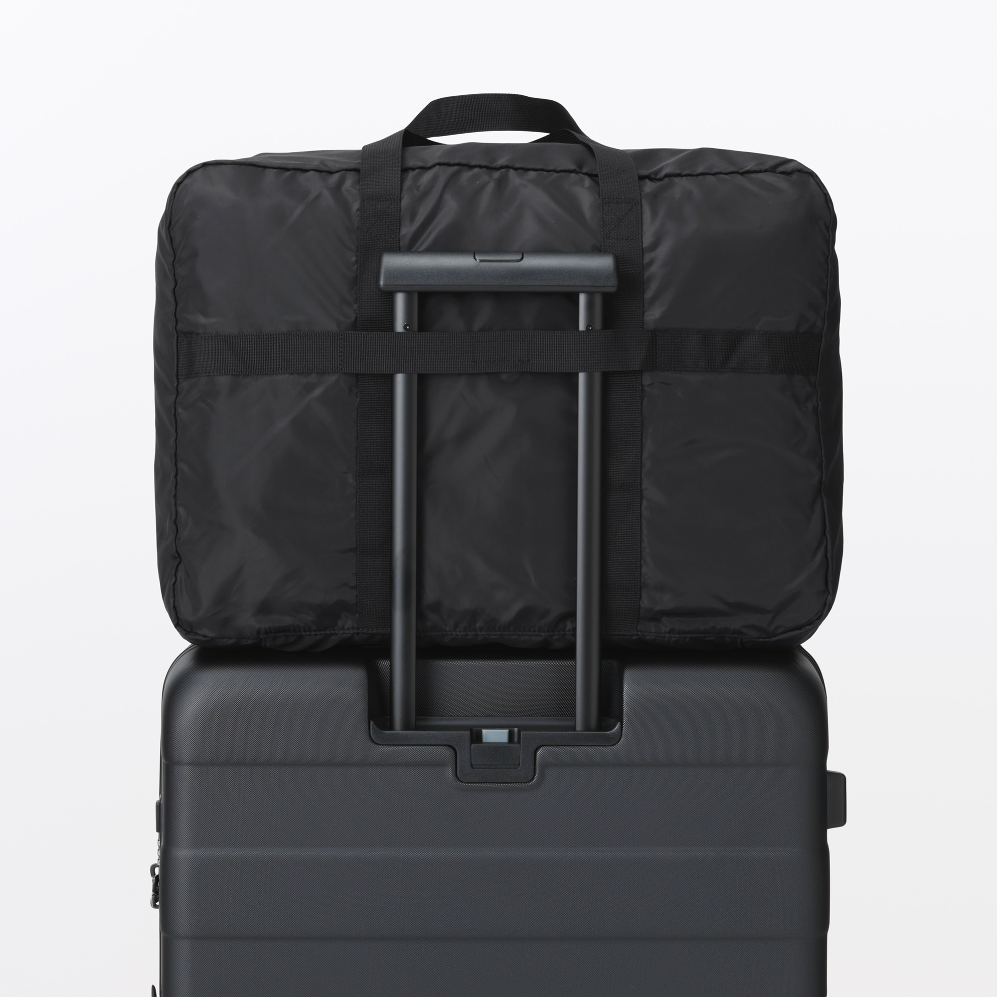 たためる　撥水　旅に便利な　ボストンバッグ