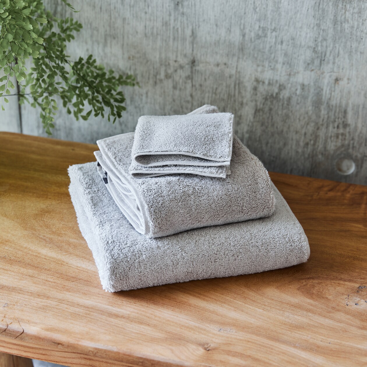 ［ＩＤＥＥ］ＲｅｐｏｓＦａｃｅＴｏｗｅｌＭｏｄｅｒｎＧｒｅｙ