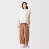 婦人　風を通す　フレンチスリーブブラウス