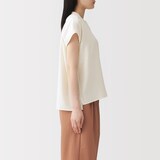 婦人　風を通す　フレンチスリーブブラウス