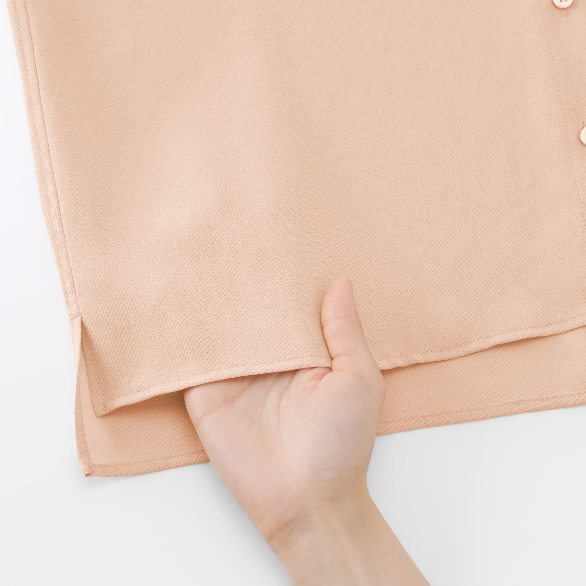 婦人　風を通す　フレンチスリーブブラウス