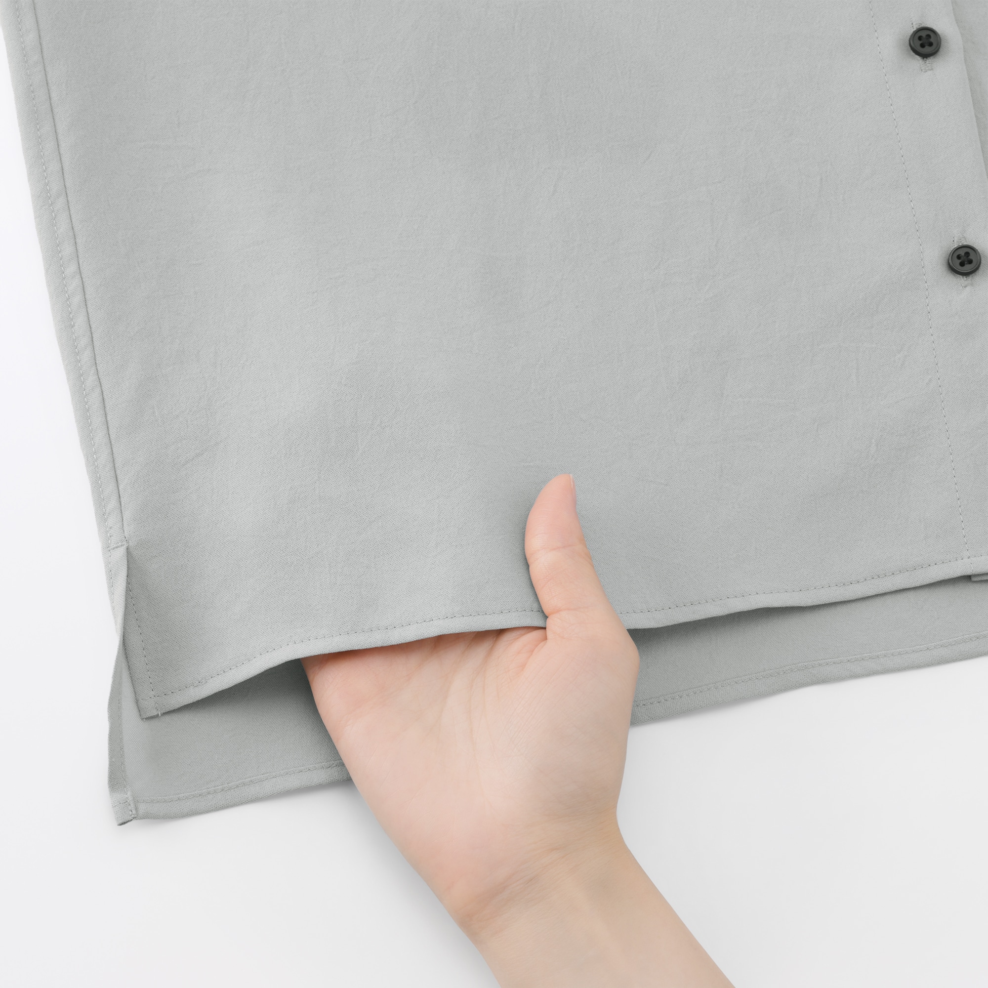 婦人　風を通す　フレンチスリーブブラウス