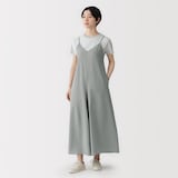 婦人　風を通す　ストレッチサッカーサロペット