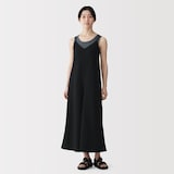 婦人　風を通す　ストレッチサッカーサロペット