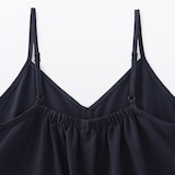 婦人　風を通す　ストレッチサッカーサロペット