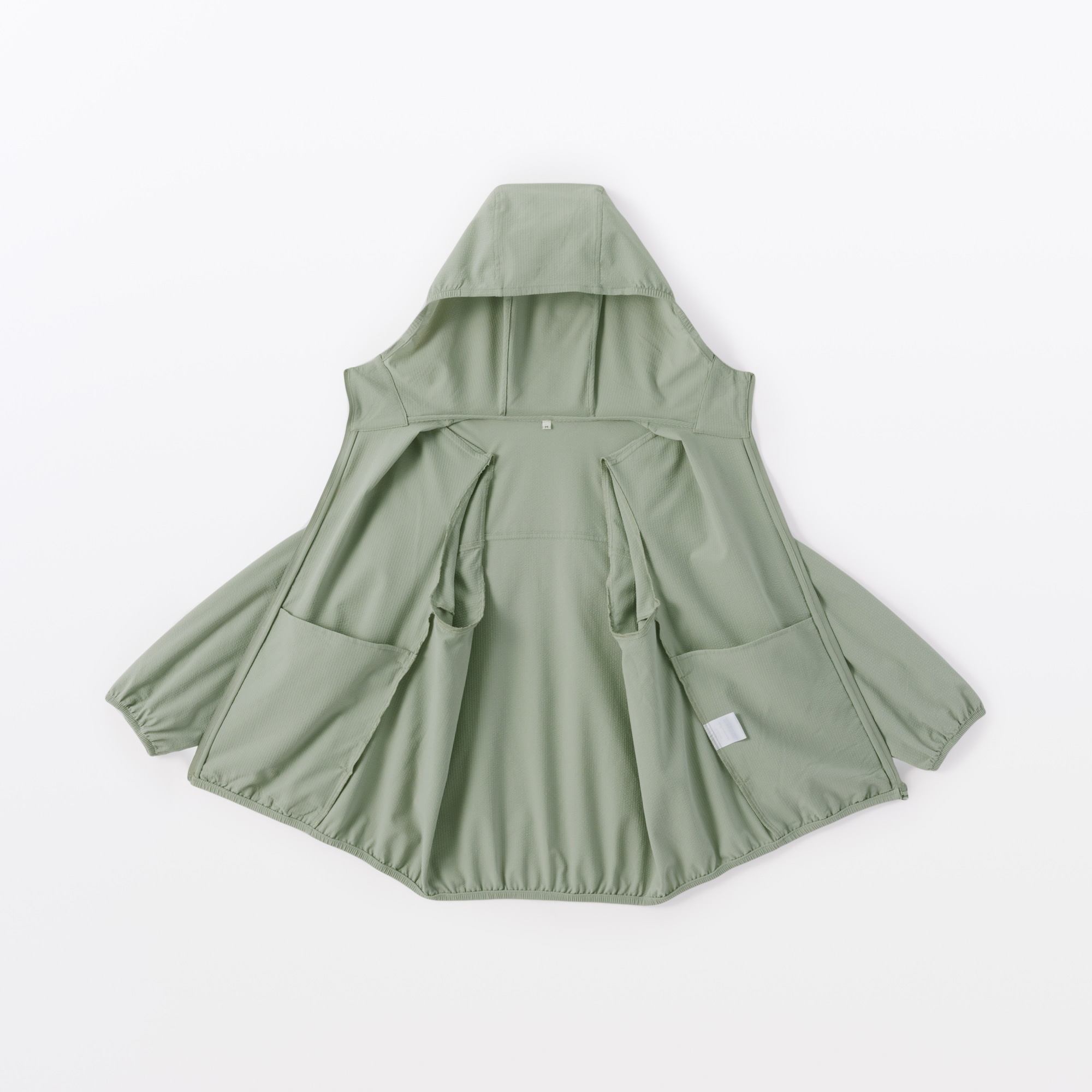 婦人　風を通すストレッチサッカー　ＵＶカット　フルジップパーカ