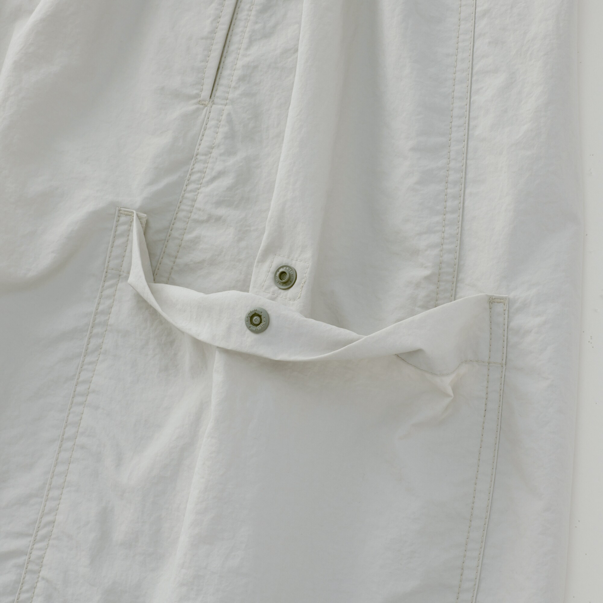 婦人　撥水　カーゴスカート