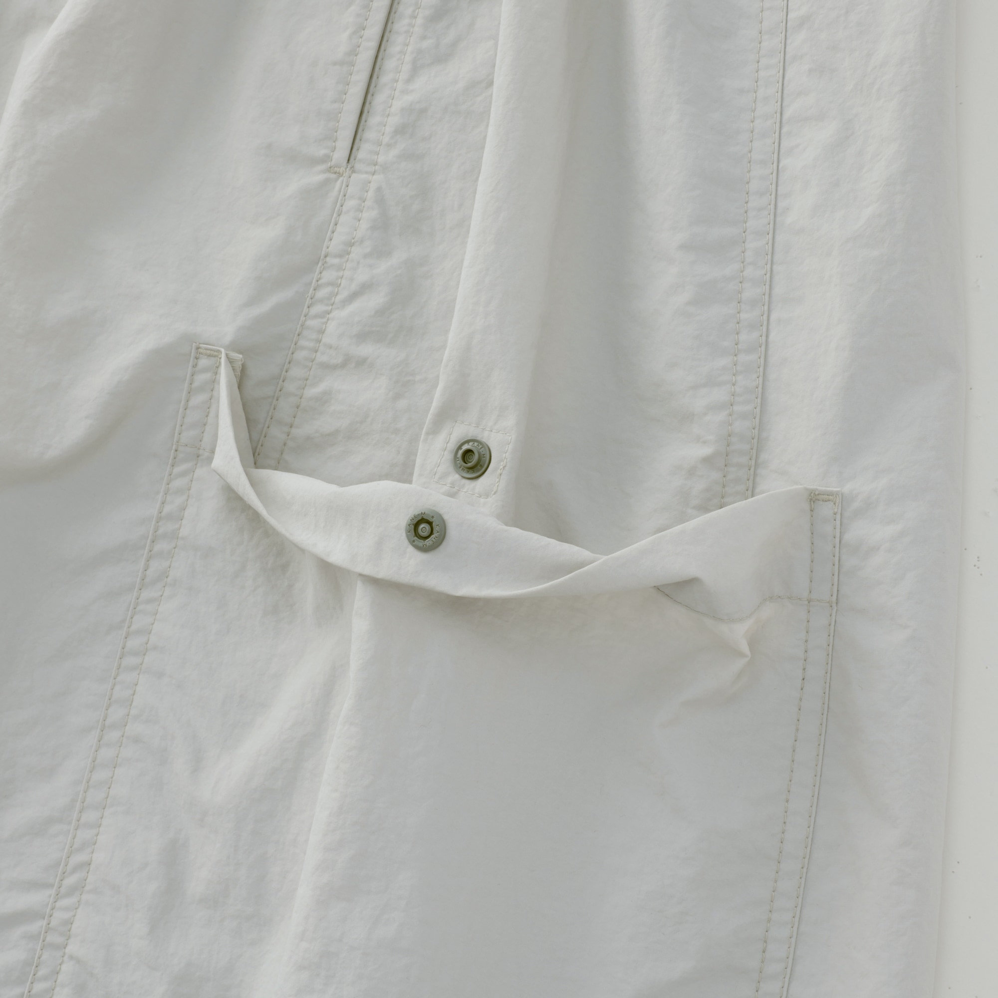 婦人　撥水　カーゴスカート