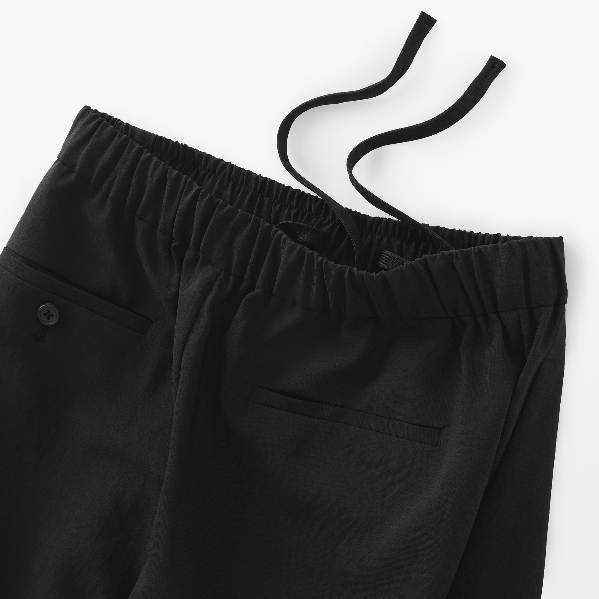 婦人　風を通す　イージーパンツ