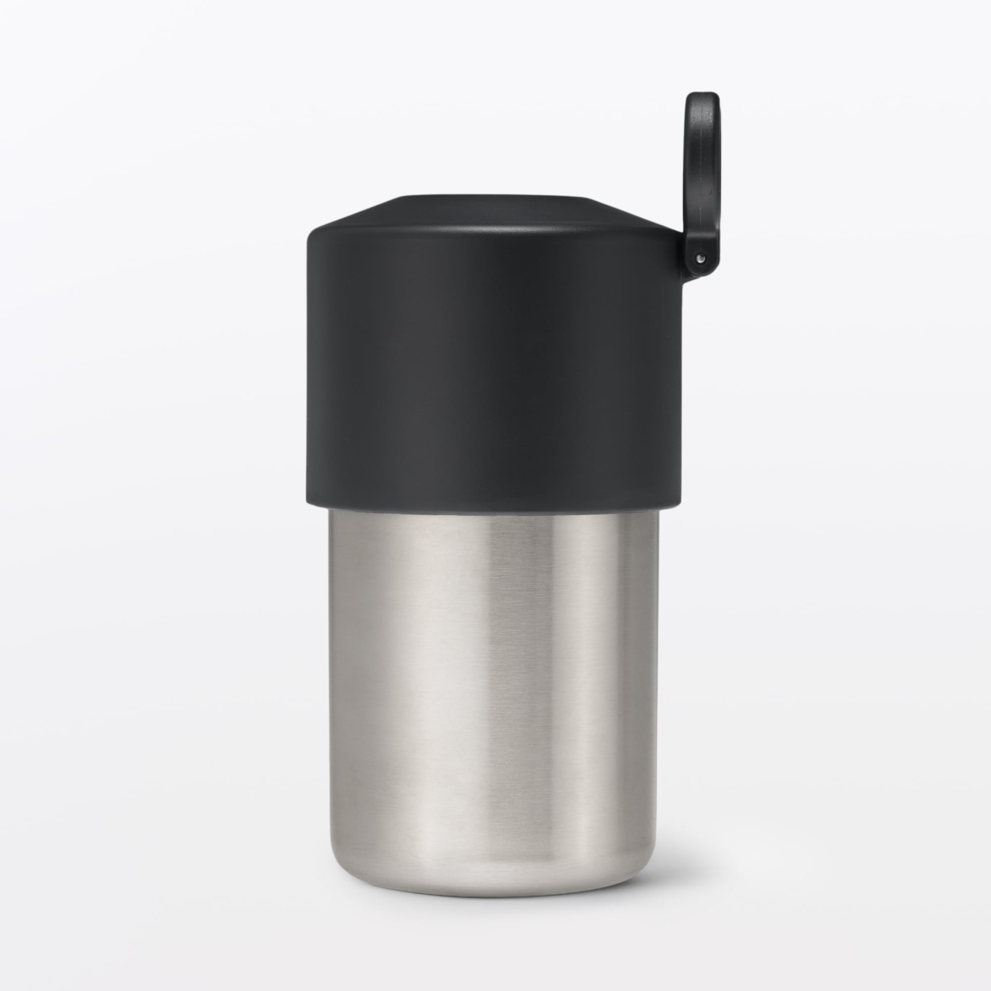 冷やしたまま持ち運べる　ペットボトル用保冷ホルダー