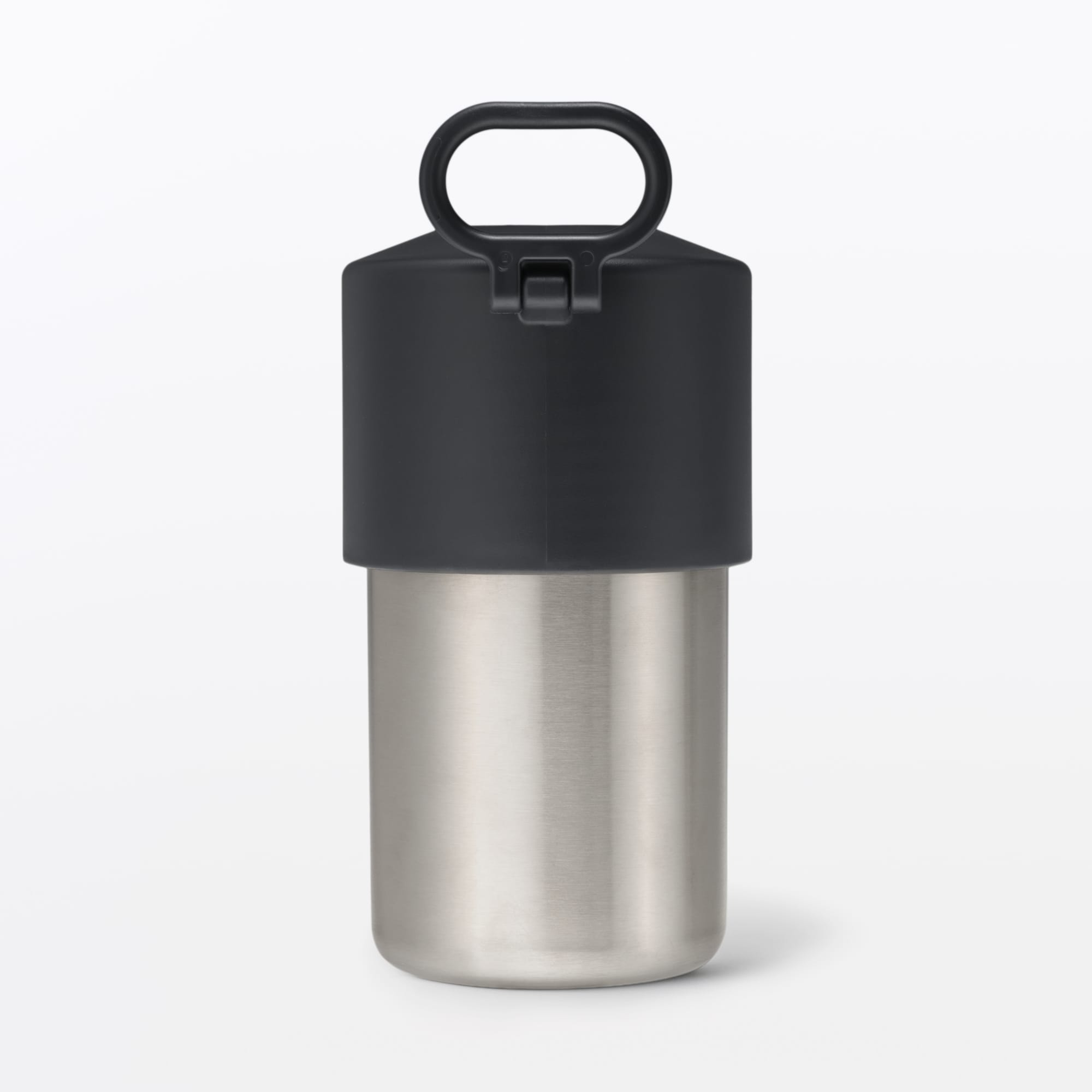 冷やしたまま持ち運べる　ペットボトル用保冷ホルダー